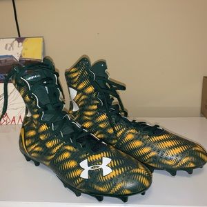 Football cleats